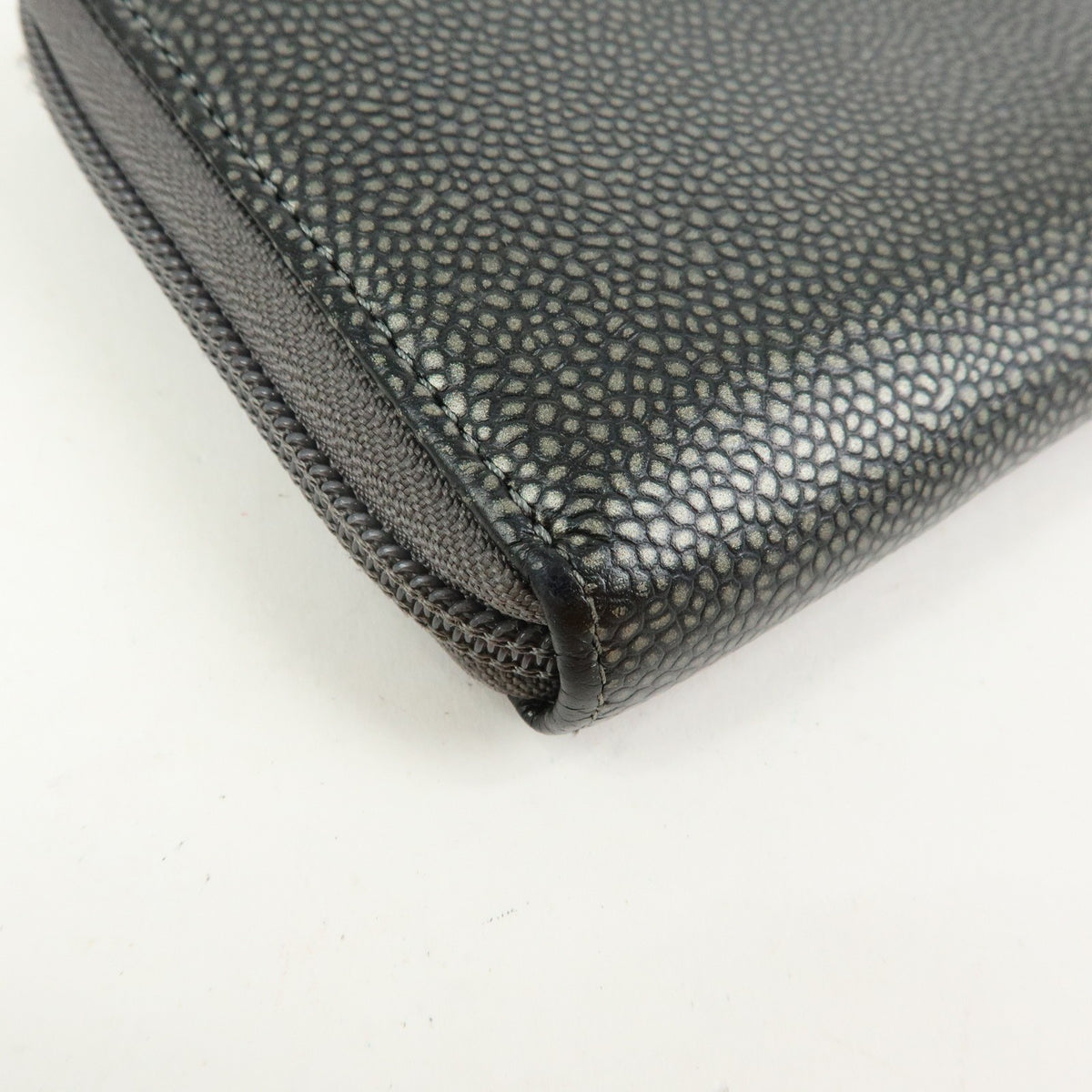 Chanel Vintage Timeless Zip Leather Metallic Crocodile_Skin Wallets Accessory (Pre-Owned)