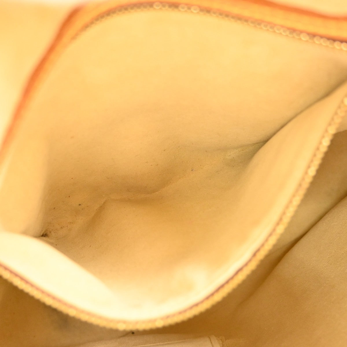 Louis Vuitton Monogram Looping Monogram Canvas Brown Canvas Shoulder Bag Bag (Pre-Owned)