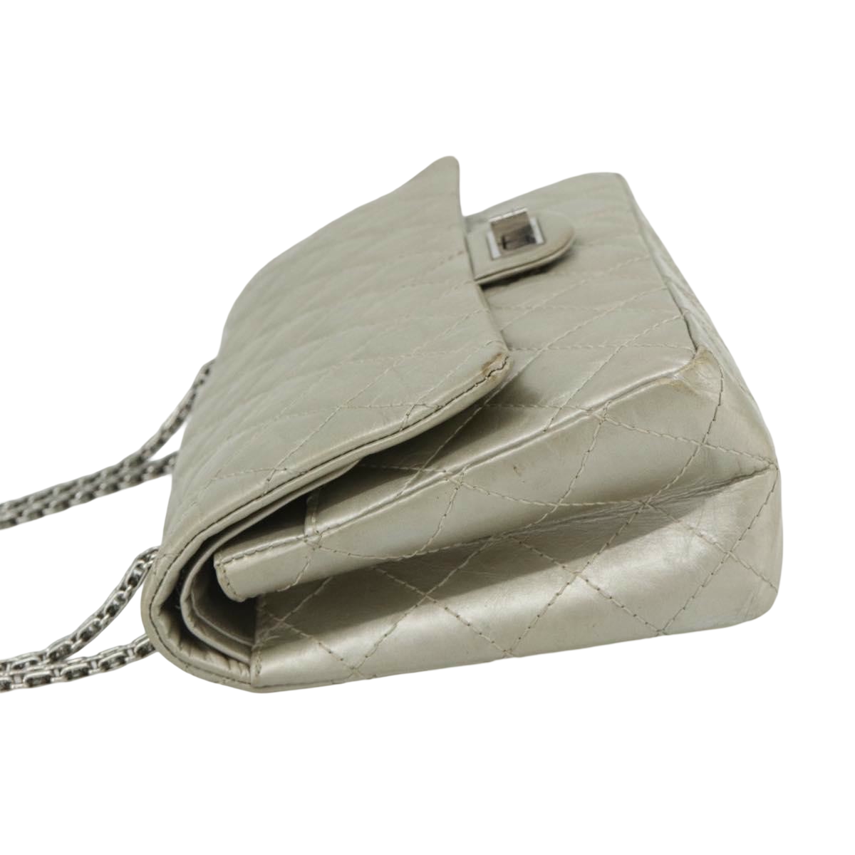Chanel Reissue 2.55 Aged Calfskin Silver Calfskin Shoulder Bag Bag (Pre-Owned)