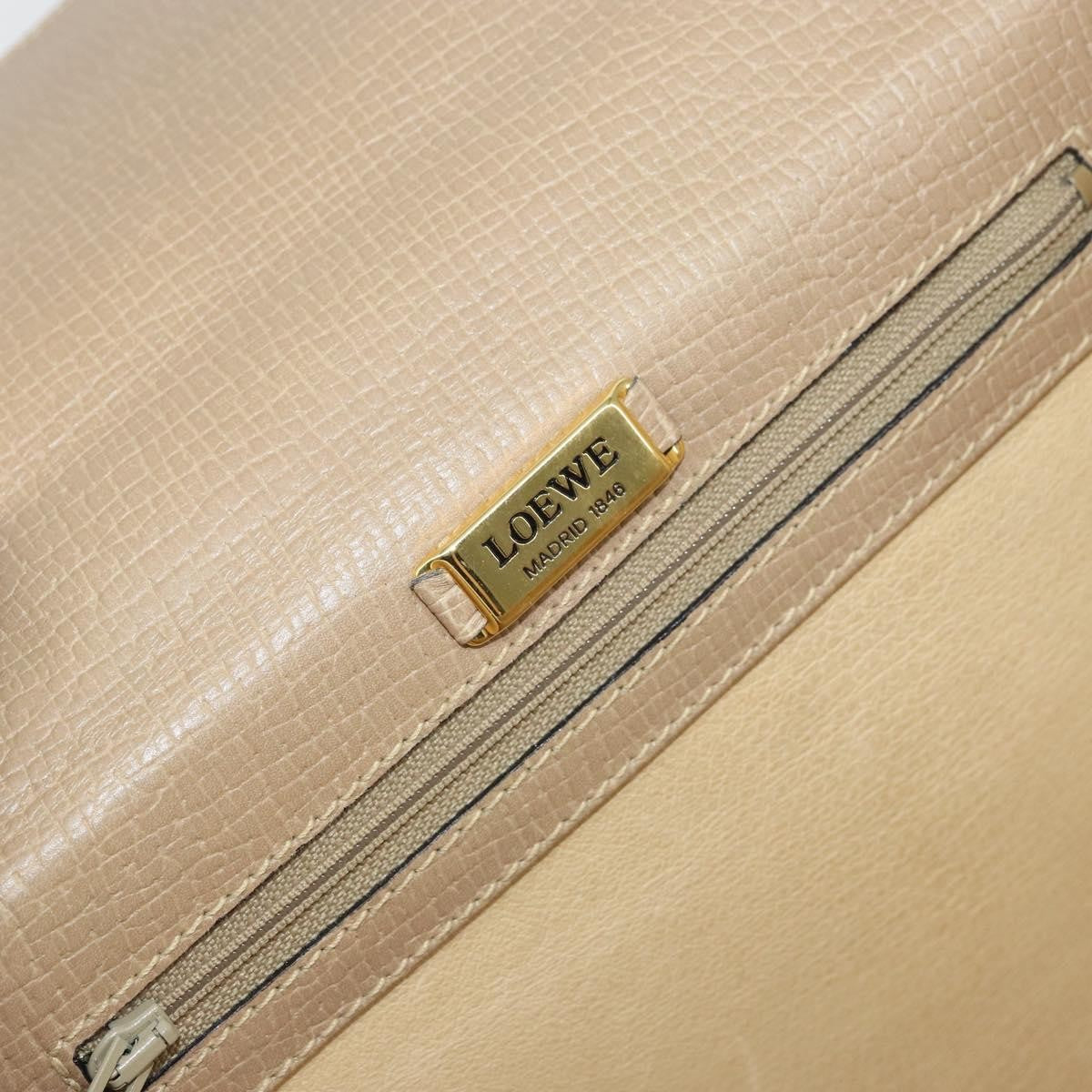 Loewe Barcelona Leather Beige Leather Handbag (Pre-Owned)
