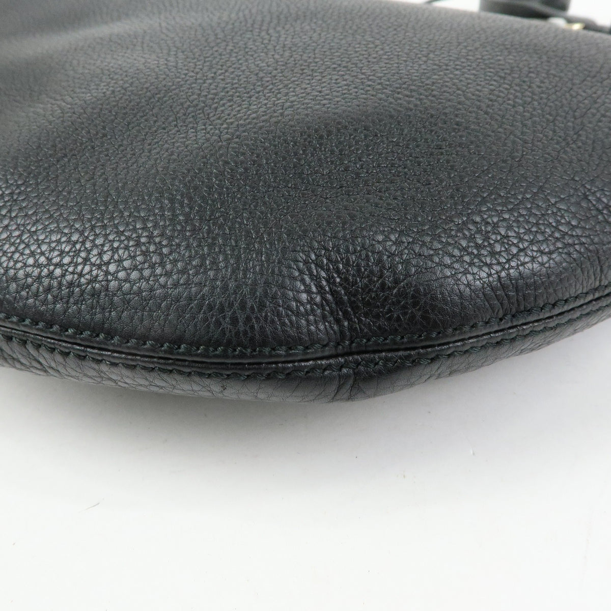 Gucci Soho Messenger Leather Black Leather Handbag (Pre-Owned)