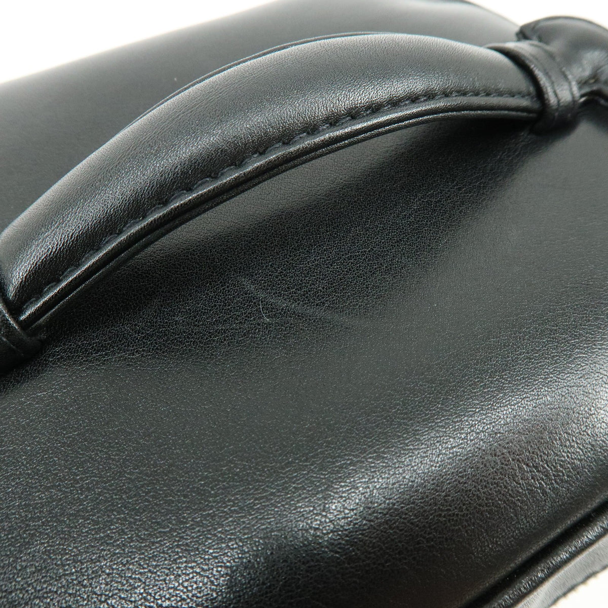 Chanel Vanity Leather Black Leather Handbag (Pre-Owned)