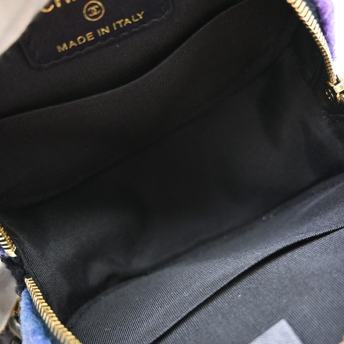 Chanel 19 Round Clutch With Chain Quilted Tweed Purple Tweed Shoulder Bag Bag (Pre-Owned)