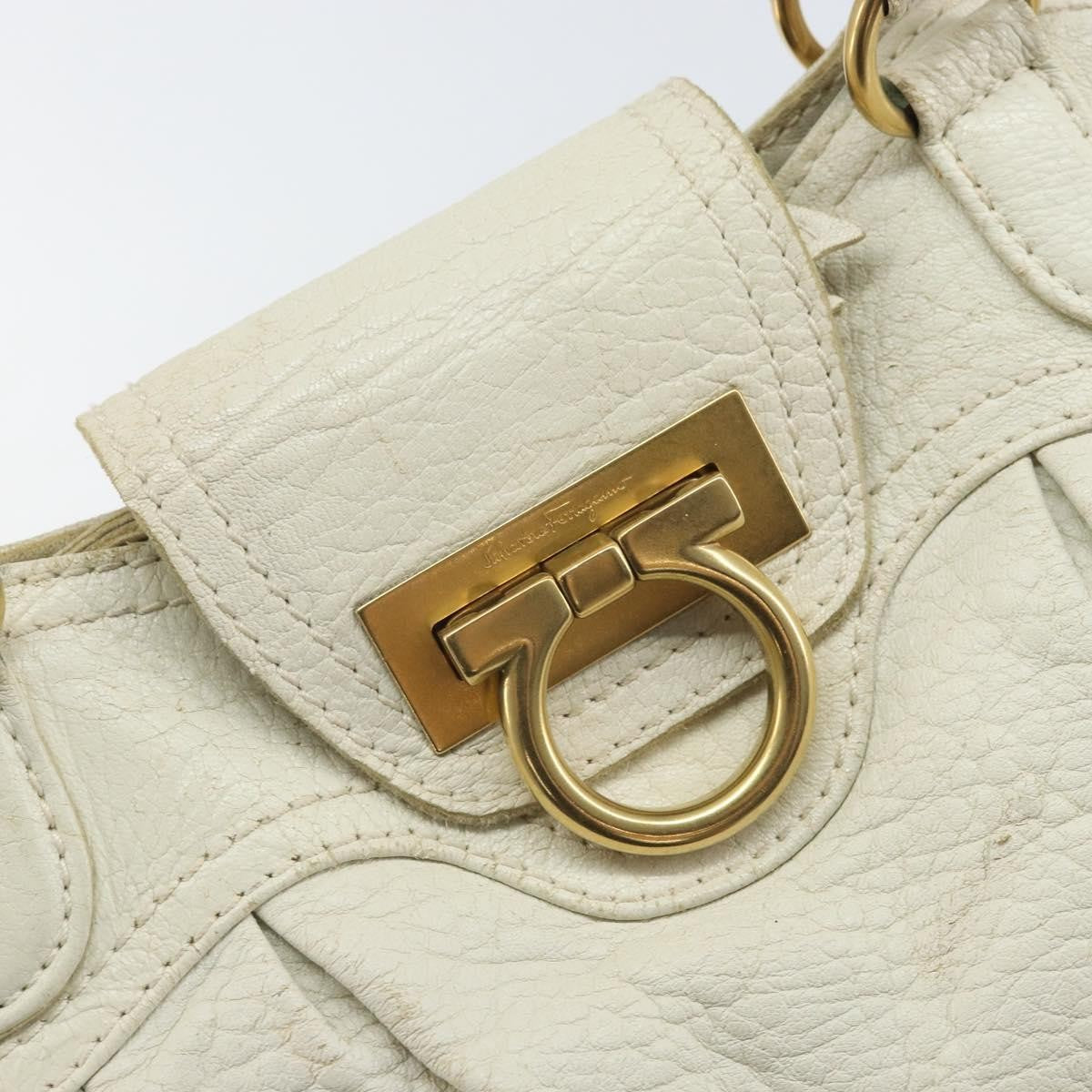 Salvatore Ferragamo Gancini Leather White Leather Handbag (Pre-Owned)