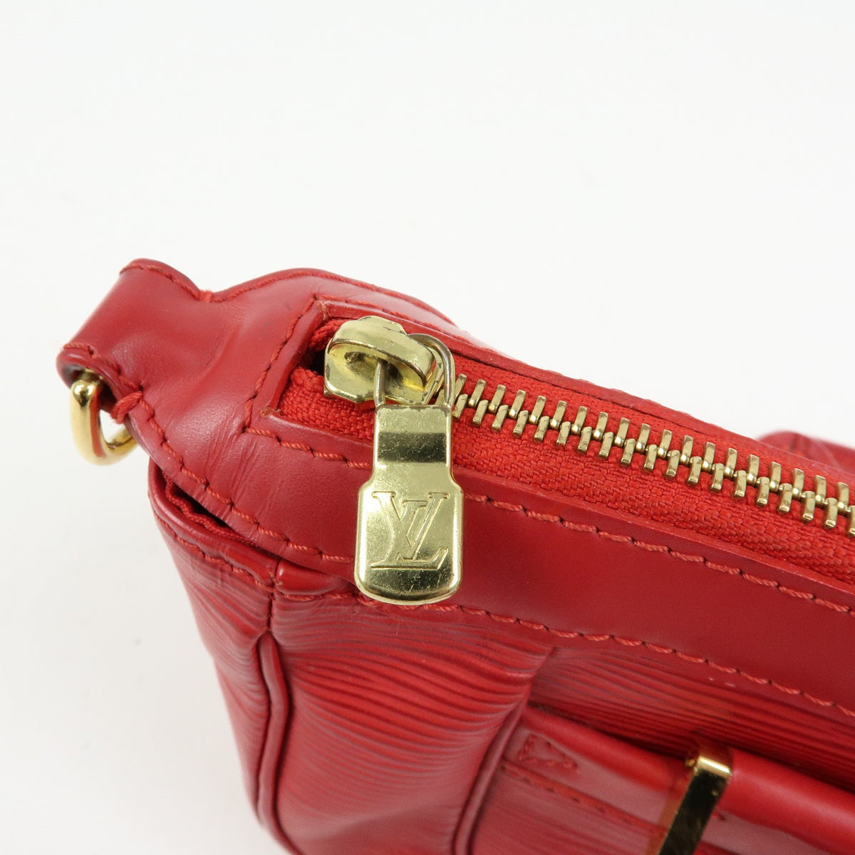 Louis Vuitton Dhanura Epi Leather Red Leather Handbag (Pre-Owned)