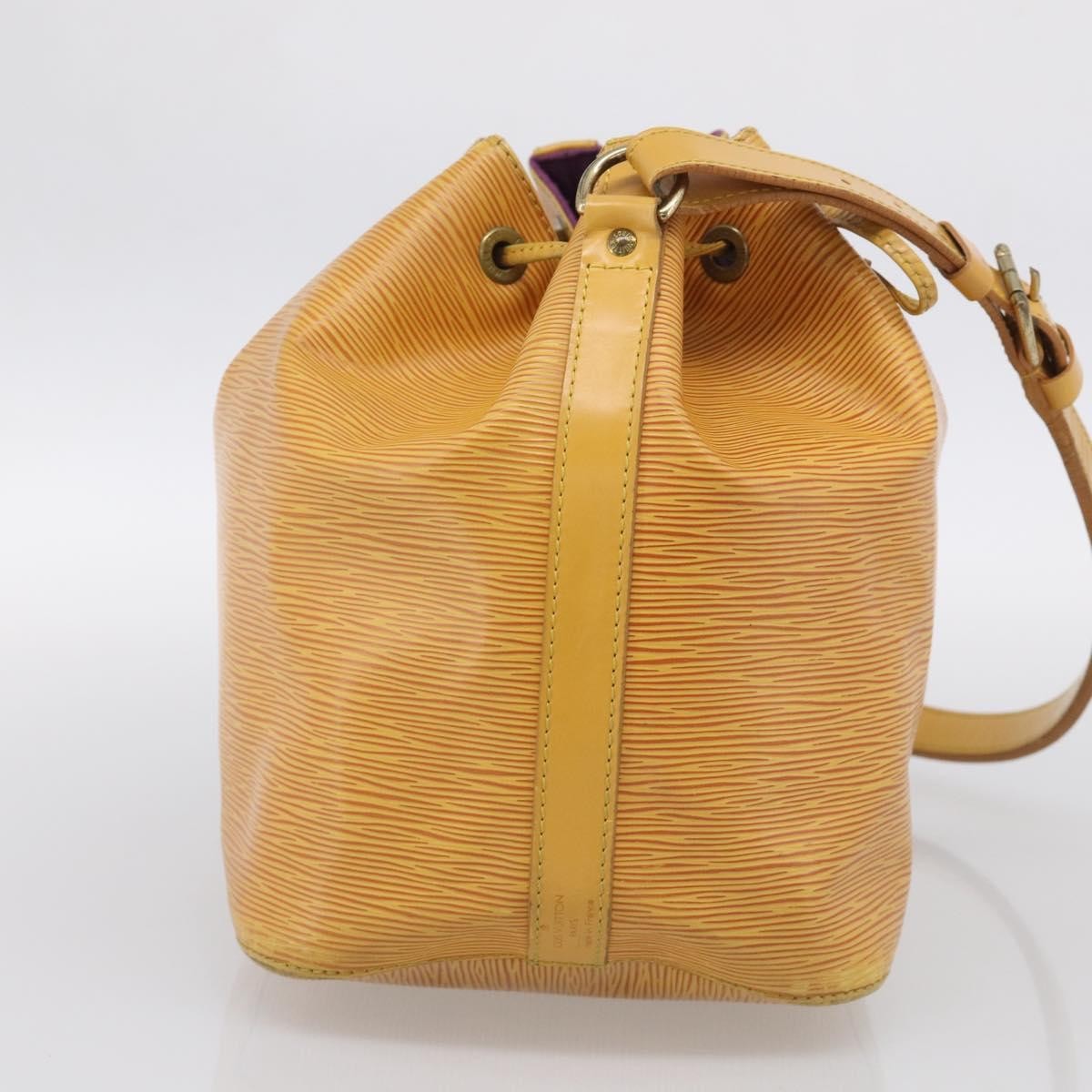 Louis Vuitton Petit Noe Epi Leather Yellow Leather Handbag (Pre-Owned)