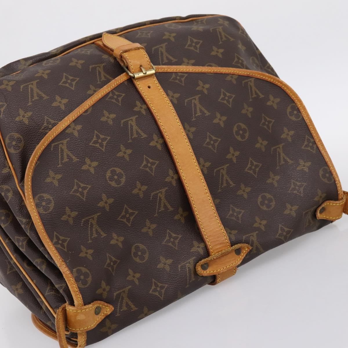 Louis Vuitton Saumur Monogram Brown Canvas Shoulder Bag Bag (Pre-Owned)