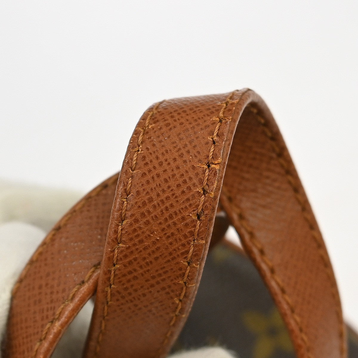 Louis Vuitton Papillon Monogram Canvas Brown Canvas Handbag (Pre-Owned)