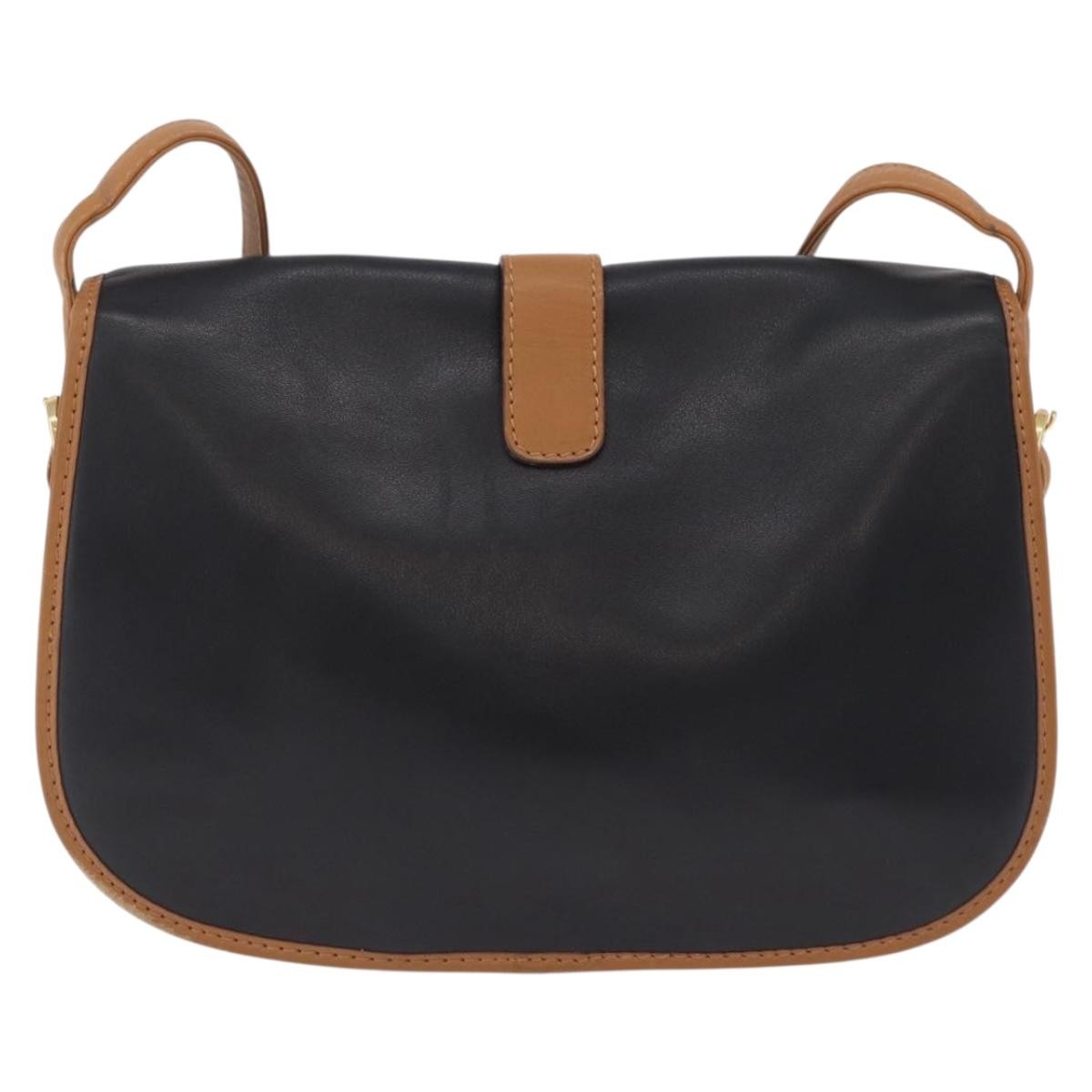 Celine Shoulder Leather Black Leather Shoulder Bag Bag (Pre-Owned)