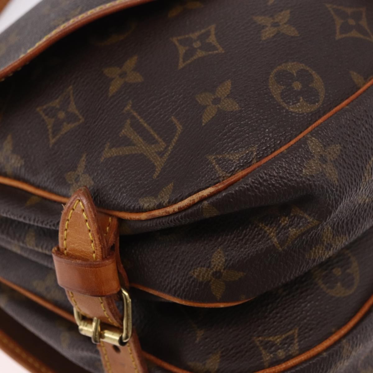 Louis Vuitton Saumur Monogram Canvas Brown Canvas Shoulder Bag Bag (Pre-Owned)