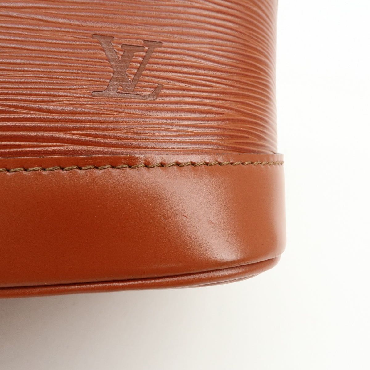 Louis Vuitton Alma Epi Leather Brown Leather Handbag (Pre-Owned)