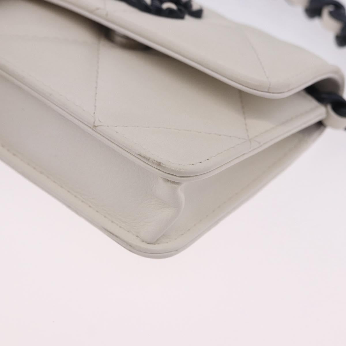 Chanel 19 Flap Coin Purse Belt Quilted Lambskin White Leather Clutche & Pouche Bag (Pre-Owned)