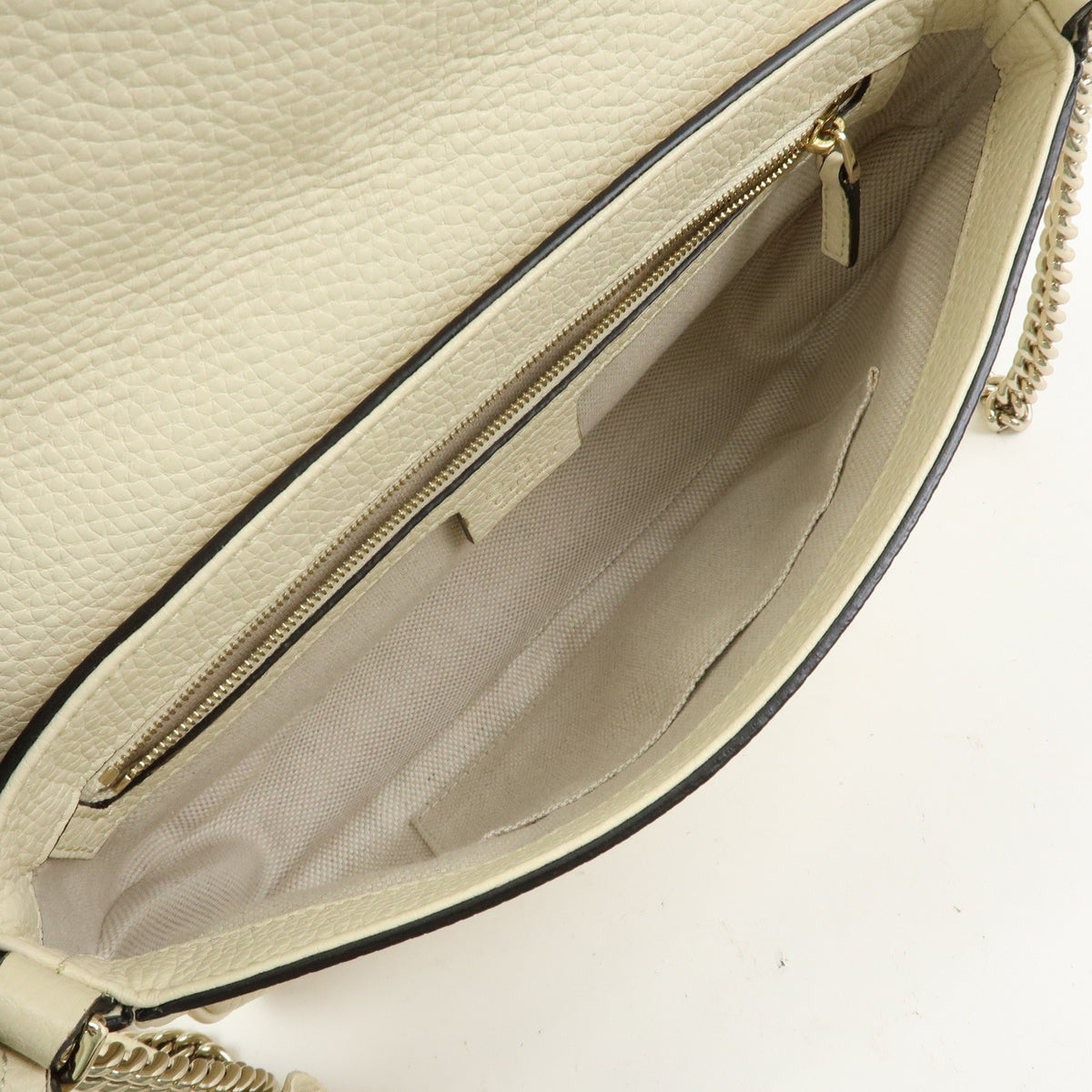 Gucci Soho Chain Leather White Leather Crossbody Bag Bag (Pre-Owned)