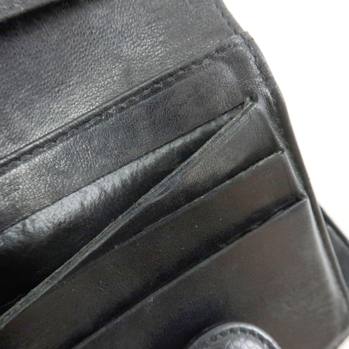Chanel Vintage Timeless Bifold Caviar Black Leather Wallets Accessory (Pre-Owned)