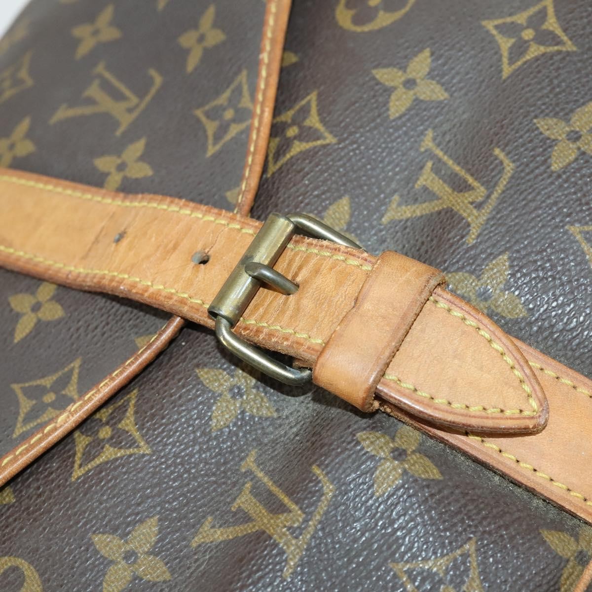Louis Vuitton Saumur Monogram Canvas Brown Canvas Shoulder Bag Bag (Pre-Owned)