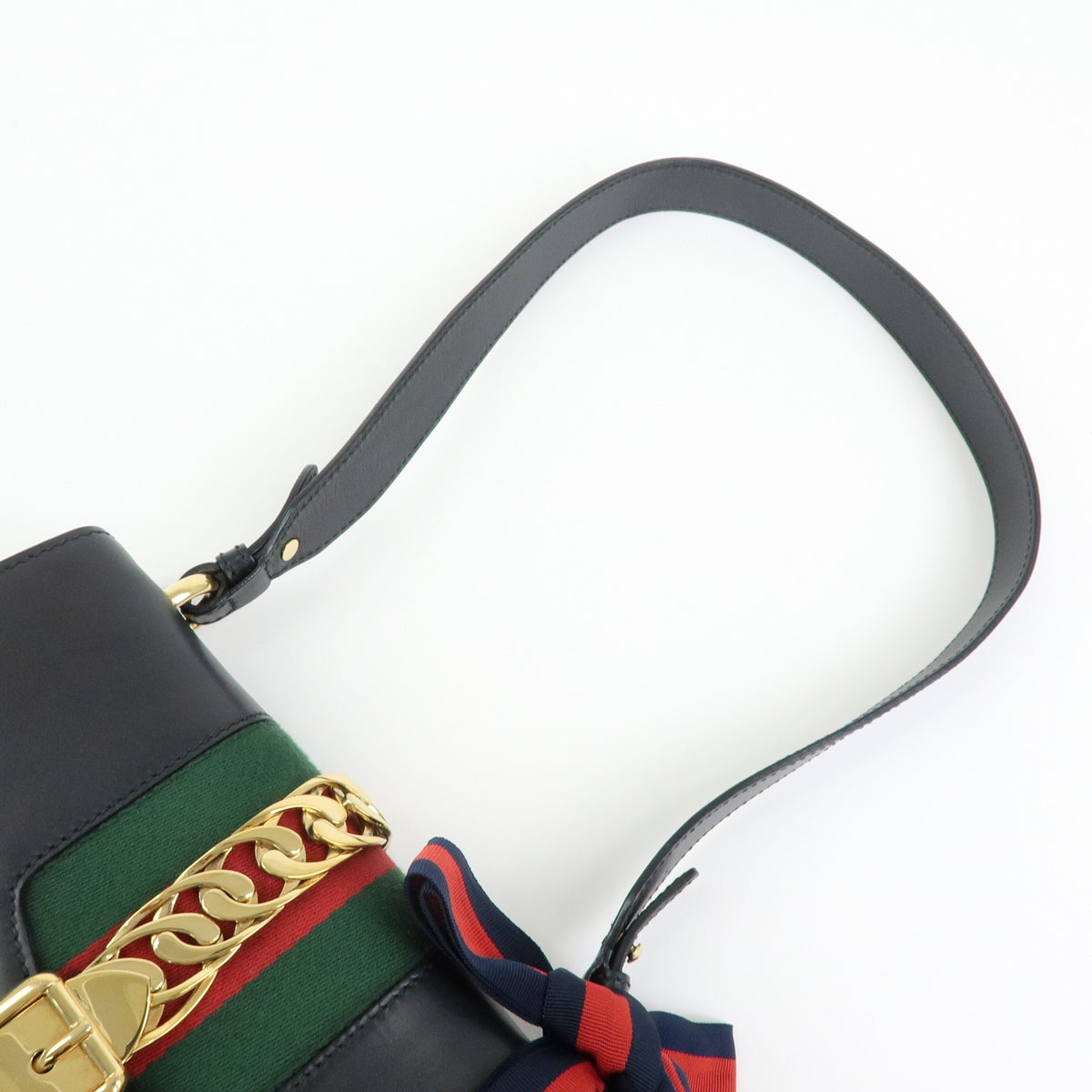 Gucci Sylvie Leather Black Leather Shoulder Bag Bag (Pre-Owned)