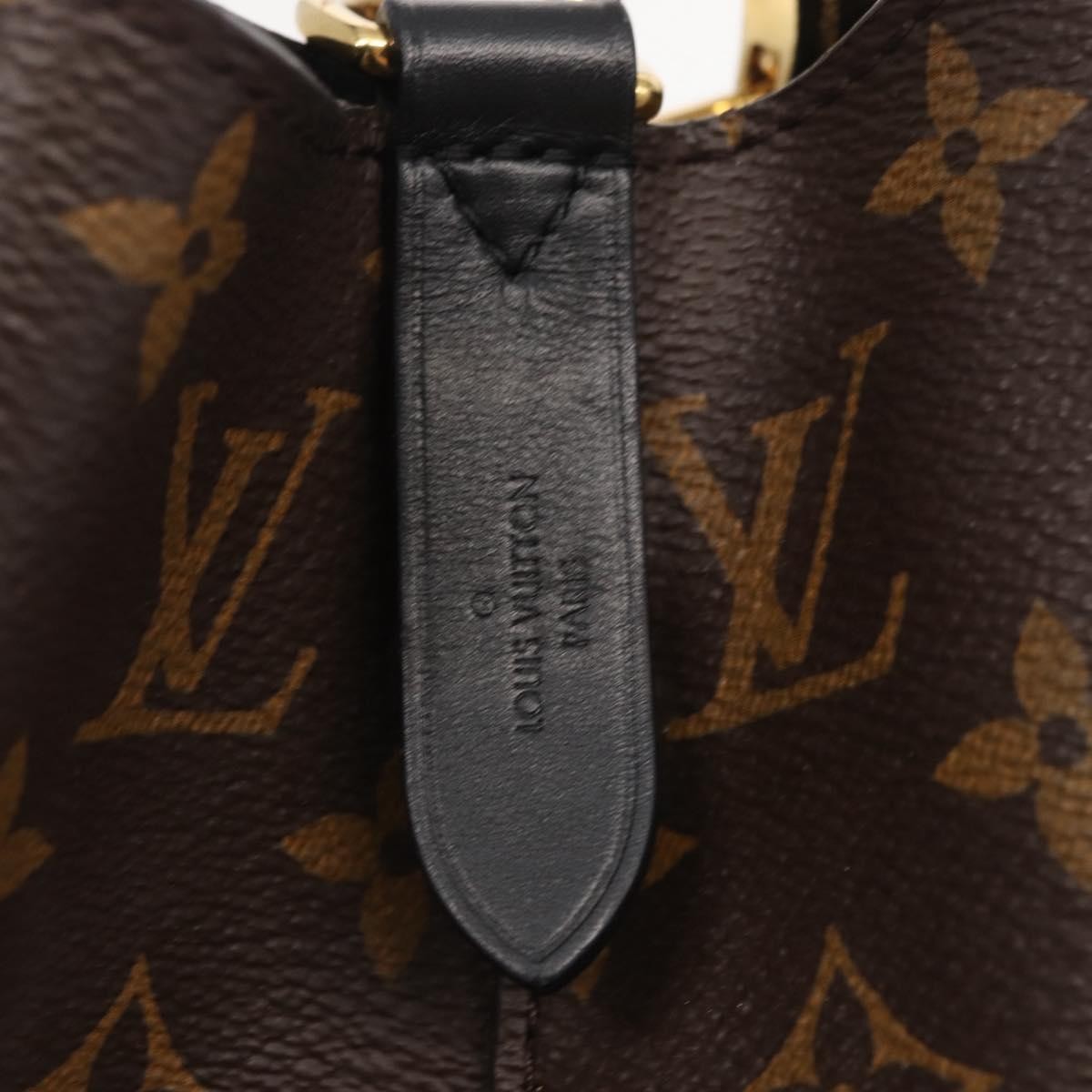 Louis Vuitton Neonoe Monogram Canvas Black Canvas Shoulder Bag Bag (Pre-Owned)