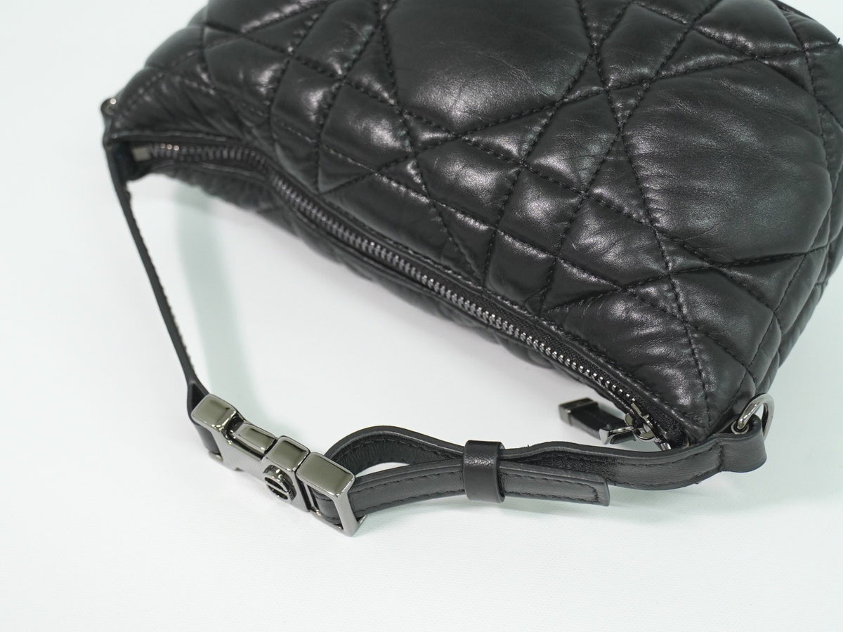 Christian Dior Diortravel Nomad Macrocannage Quilt Calfskin Black Leather Clutche & Pouche Bag (Pre-Owned)