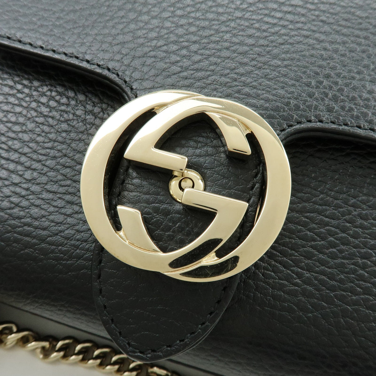 Gucci Interlocking Leather Black Leather Shoulder Bag Bag (Pre-Owned)