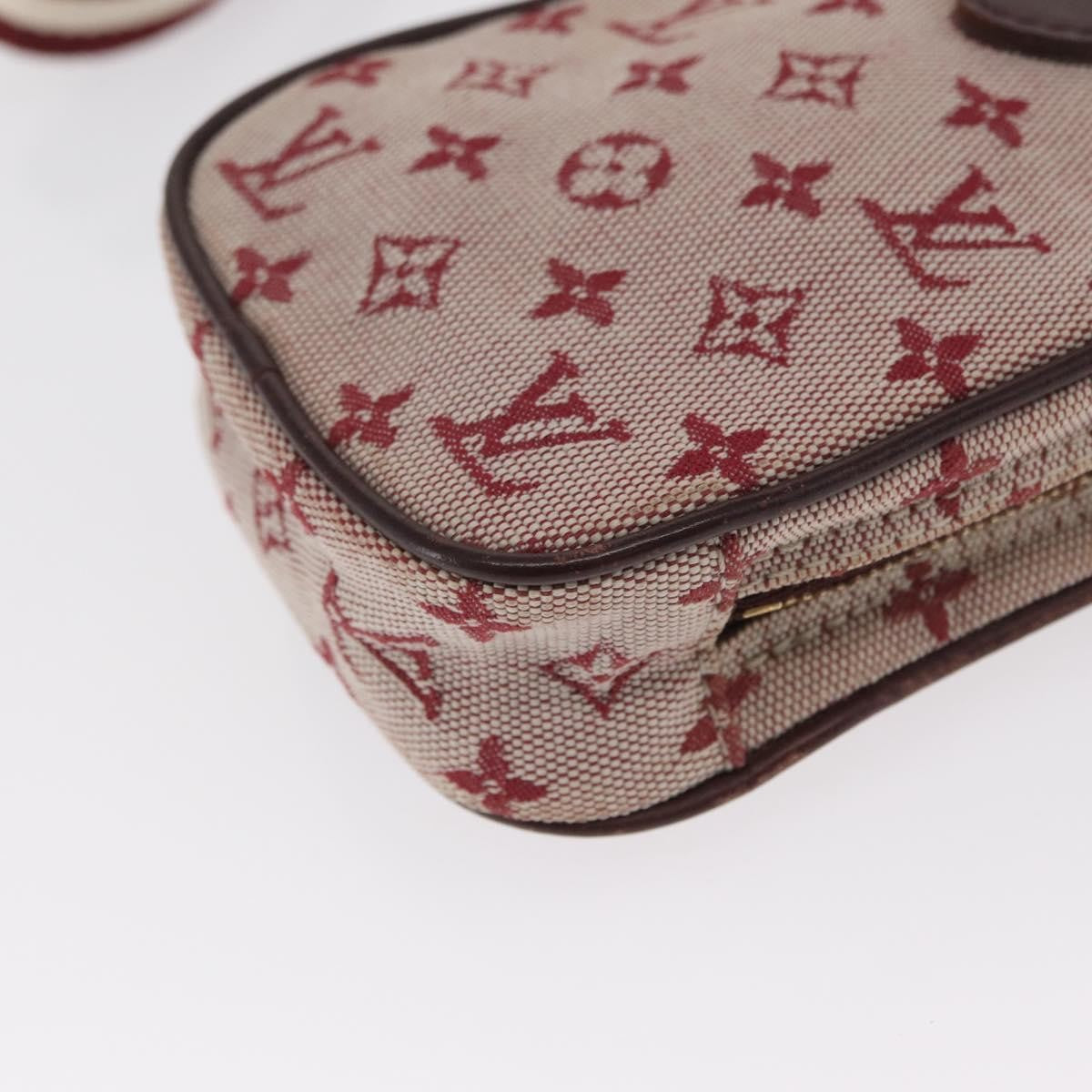 Louis Vuitton Camera Mini Lin Red Canvas Clutche & Pouche Bag (Pre-Owned)