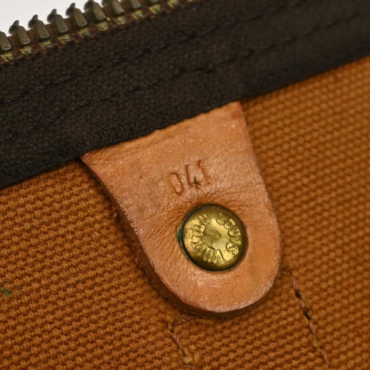 Louis Vuitton Keepall Monogram Canvas Brown Canvas Travel Bag Bag (Pre-Owned)