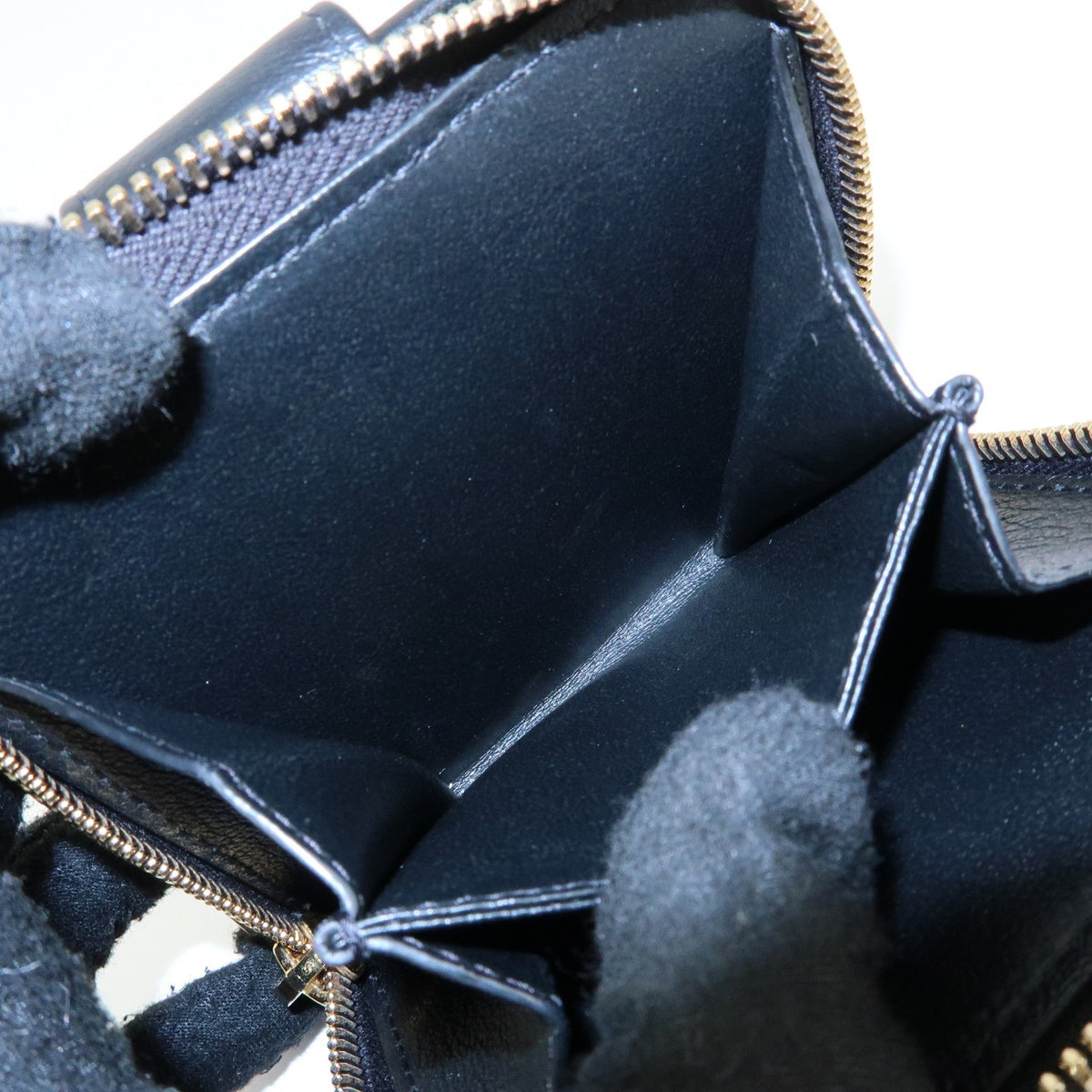 Saint Laurent Belle De Jour Zip Around French Leather Black Leather Wallets Accessory (Pre-Owned)