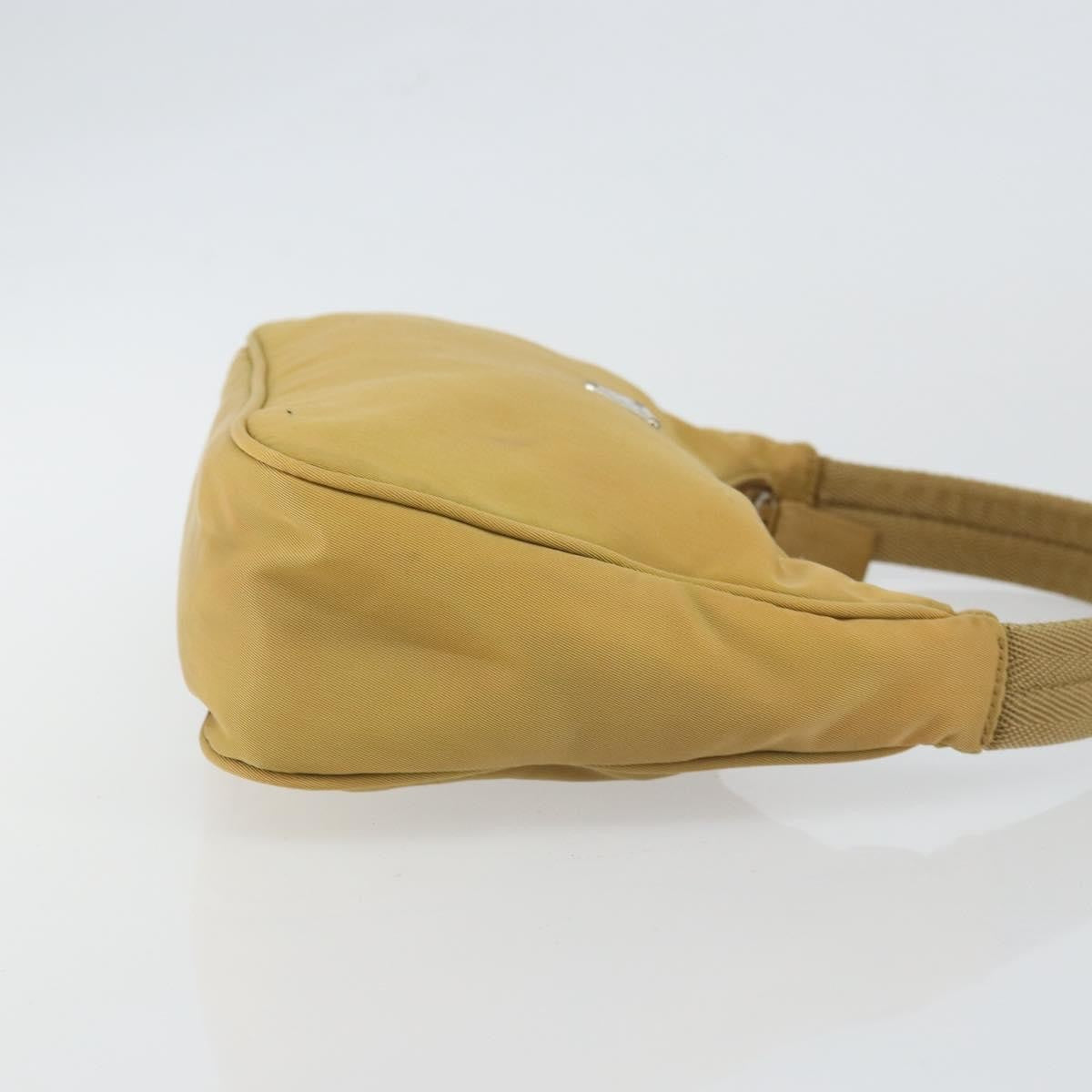 Prada Re-Edition 2000 Hobo Tessuto Beige Nylon Shoulder Bag Bag (Pre-Owned)