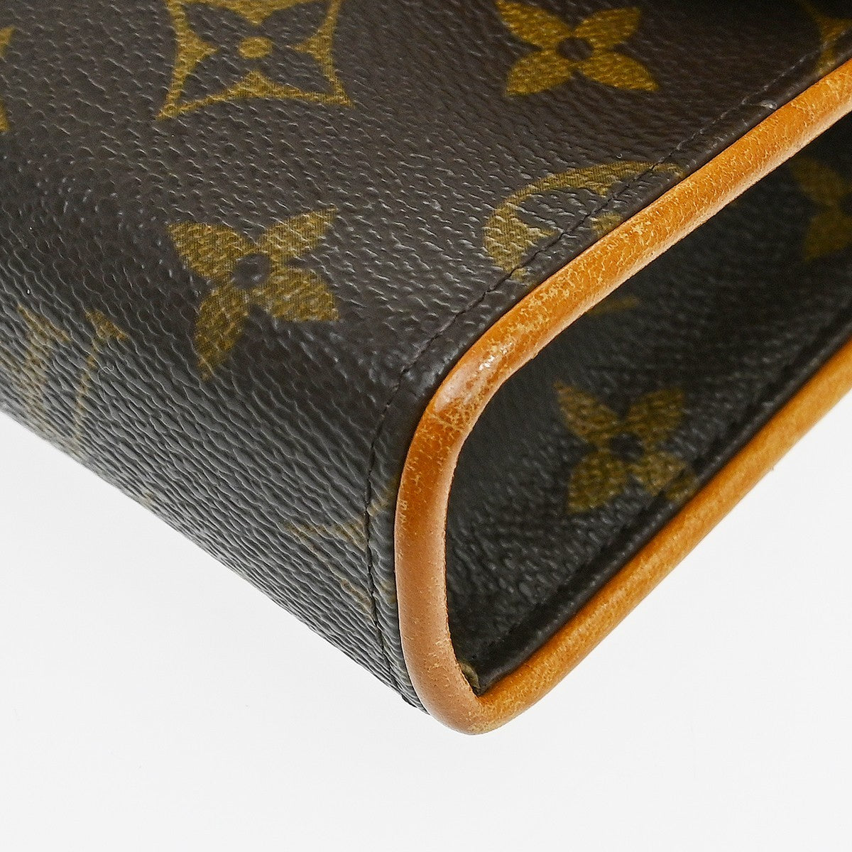 Louis Vuitton Florentine Canvas Brown Canvas Clutche & Pouche Bag (Pre-Owned)