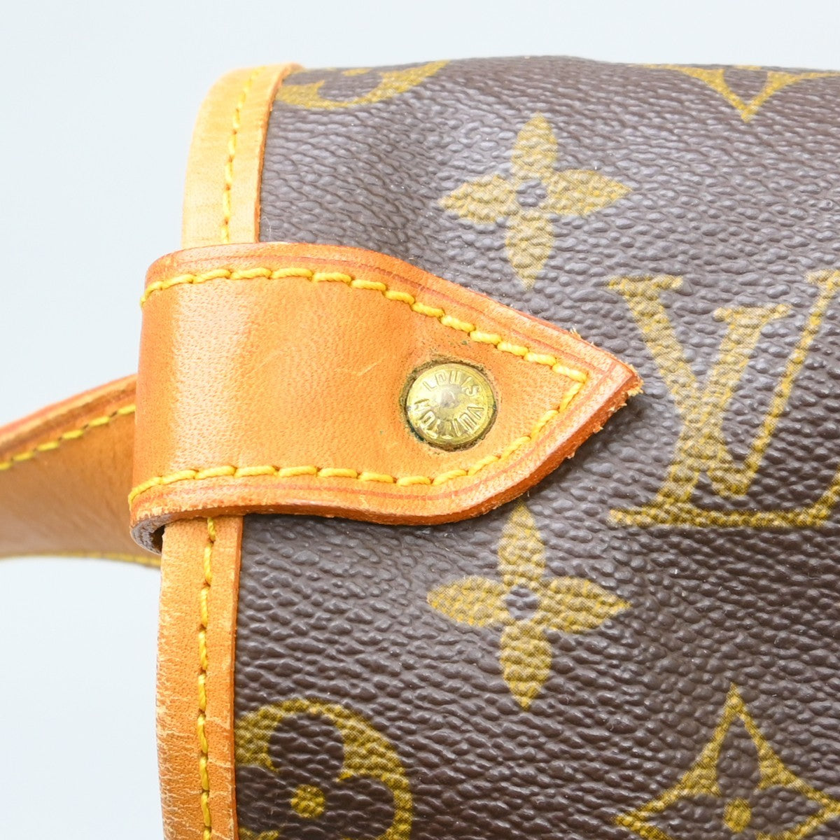 Louis Vuitton Saumur Monogram Canvas Brown Canvas Shoulder Bag Bag (Pre-Owned)