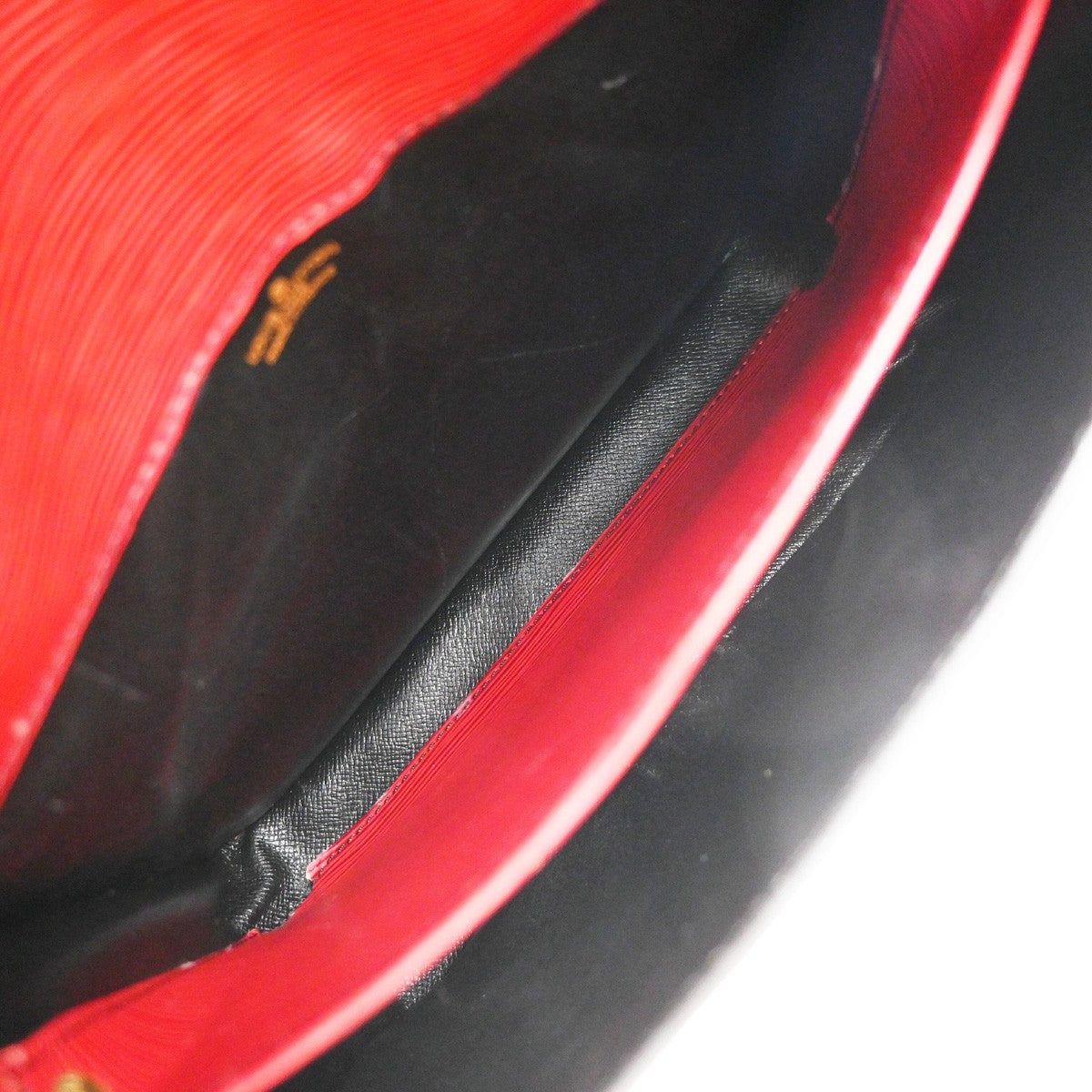 Louis Vuitton Cartouchiere Epi Leather Red Leather Shoulder Bag Bag (Pre-Owned)