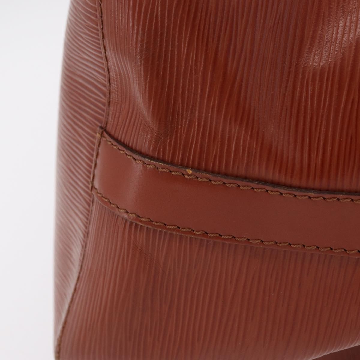 Louis Vuitton Petit Noe Epi Leather Brown Leather Handbag (Pre-Owned)