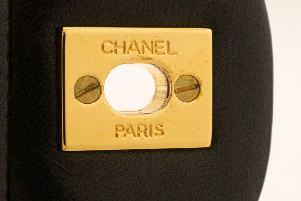 Chanel Vintage Classic Double Flap Quilted Lambskin Black Leather Shoulder Bag Bag (Pre-Owned)