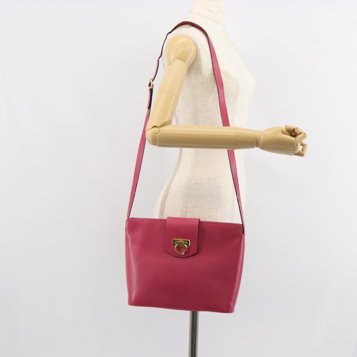 Salvatore Ferragamo Gancini Leather Pink Leather Shoulder Bag Bag (Pre-Owned)