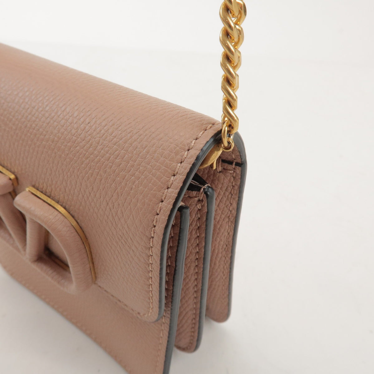Valentino Garavani Vsling Leather Pink Leather Shoulder Bag Bag (Pre-Owned)