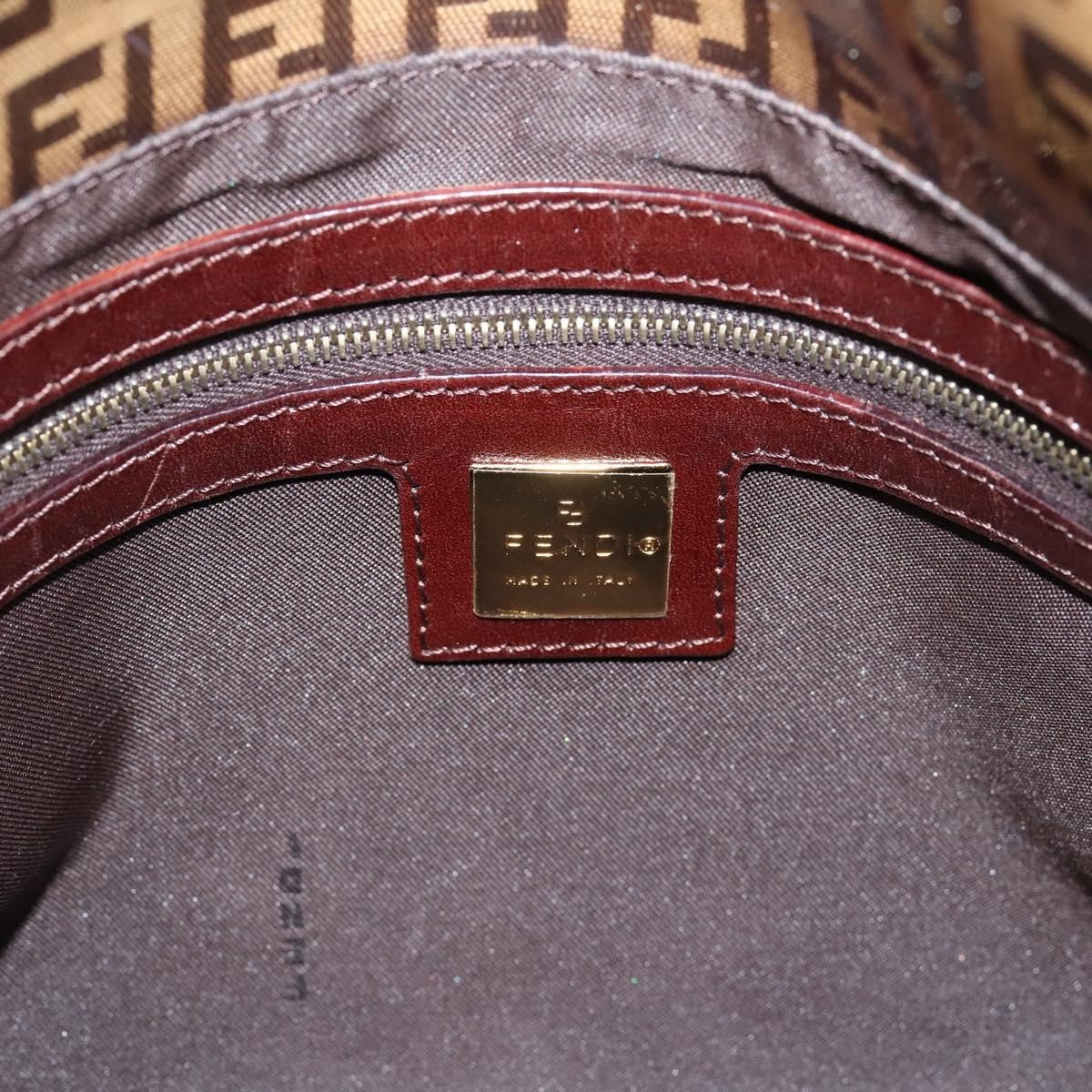 Fendi Baguette Patent Leather Beige Patent_Leather Handbag (Pre-Owned)