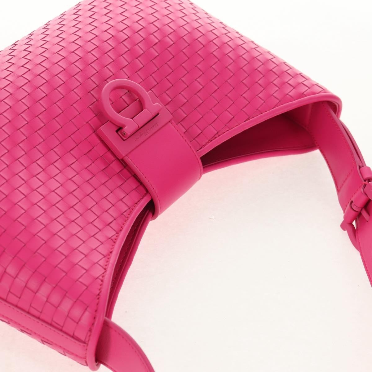 Salvatore Ferragamo Gancini Leather Pink Leather Shoulder Bag Bag (Pre-Owned)