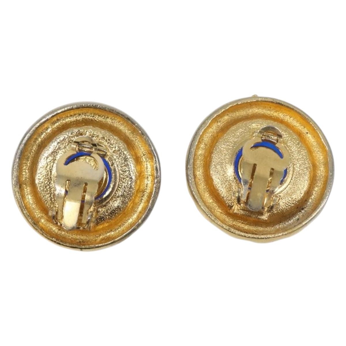Chanel Vintage Round Clip-On Metal Gold Metal Earrings Jewelry (Pre-Owned)