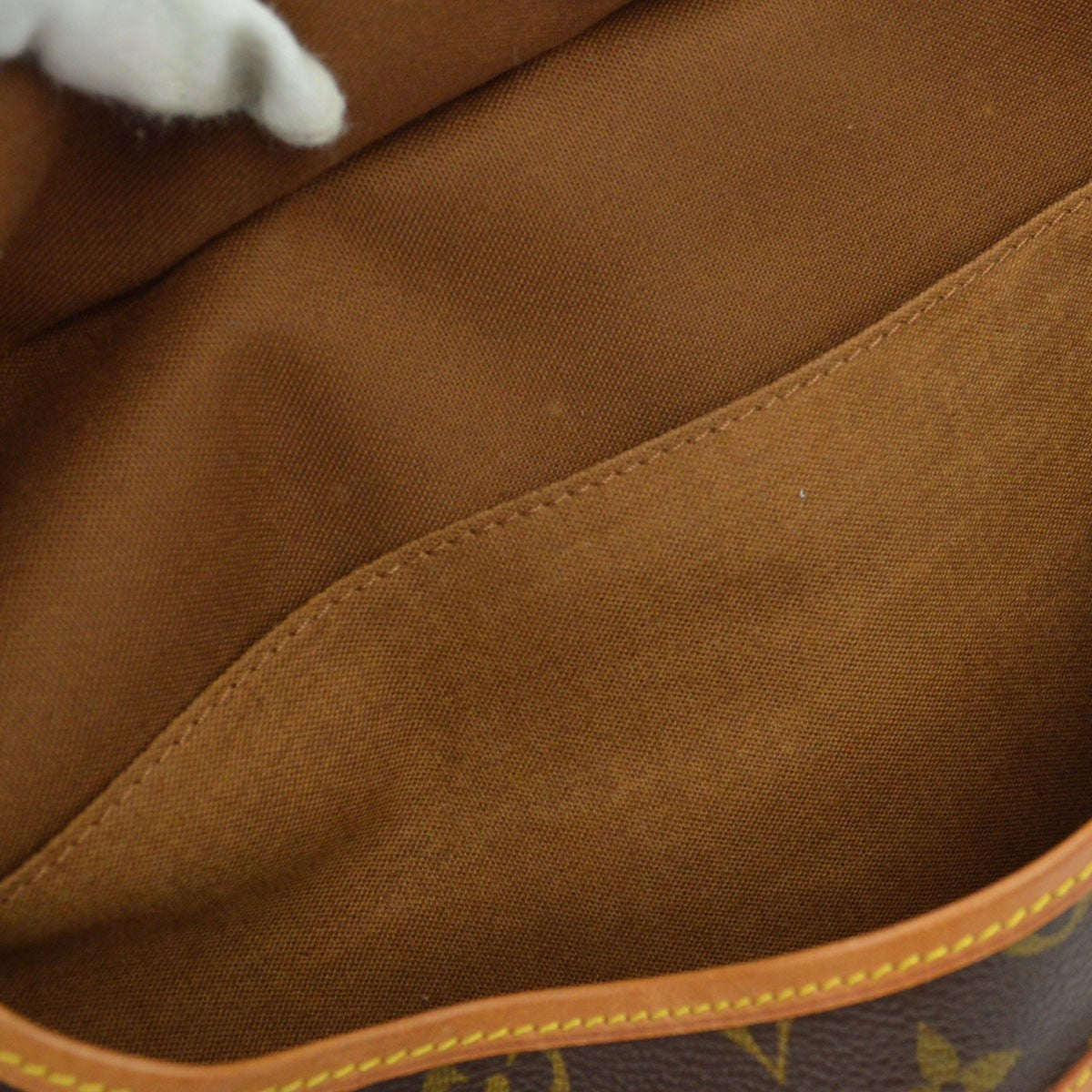 Louis Vuitton Saumur Monogram Canvas Brown Canvas Shoulder Bag Bag (Pre-Owned)