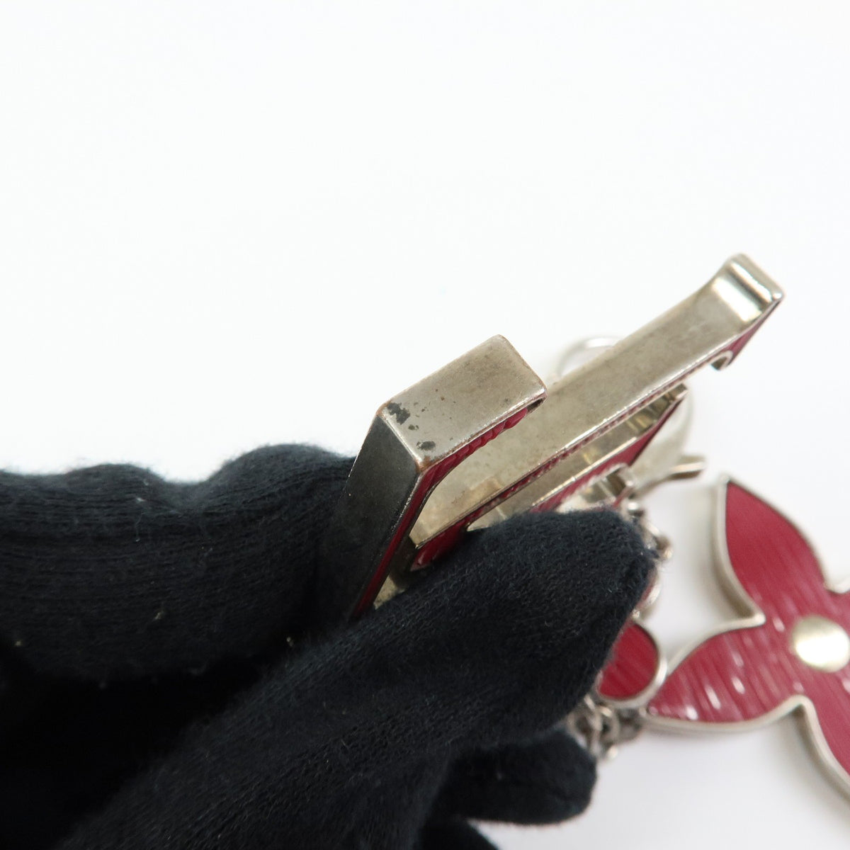 Louis Vuitton Fleur D'epi Bag Charm Resin And Brass Burgundy Metal Charms And Keychains Accessory (Pre-Owned)