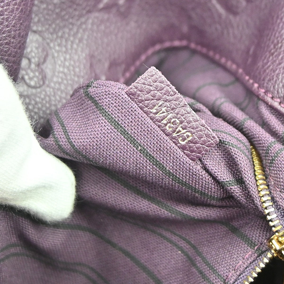 Louis Vuitton Artsy Leather Purple Leather Handbag (Pre-Owned)