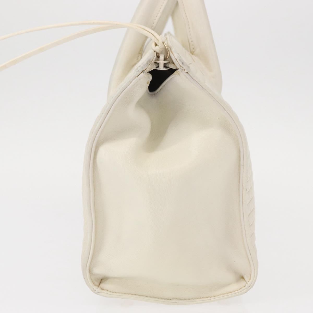 Bally Vintage Quilted Leather White Leather Handbag (Pre-Owned)