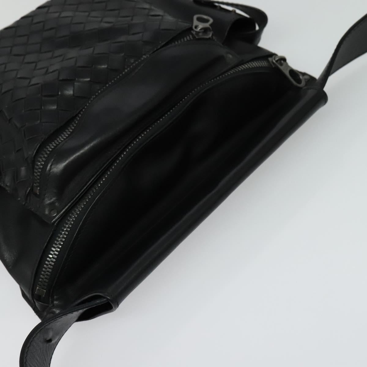 Bottega Veneta Utility Waist Leather With Intrecciato Black Leather Shoulder Bag Bag (Pre-Owned)
