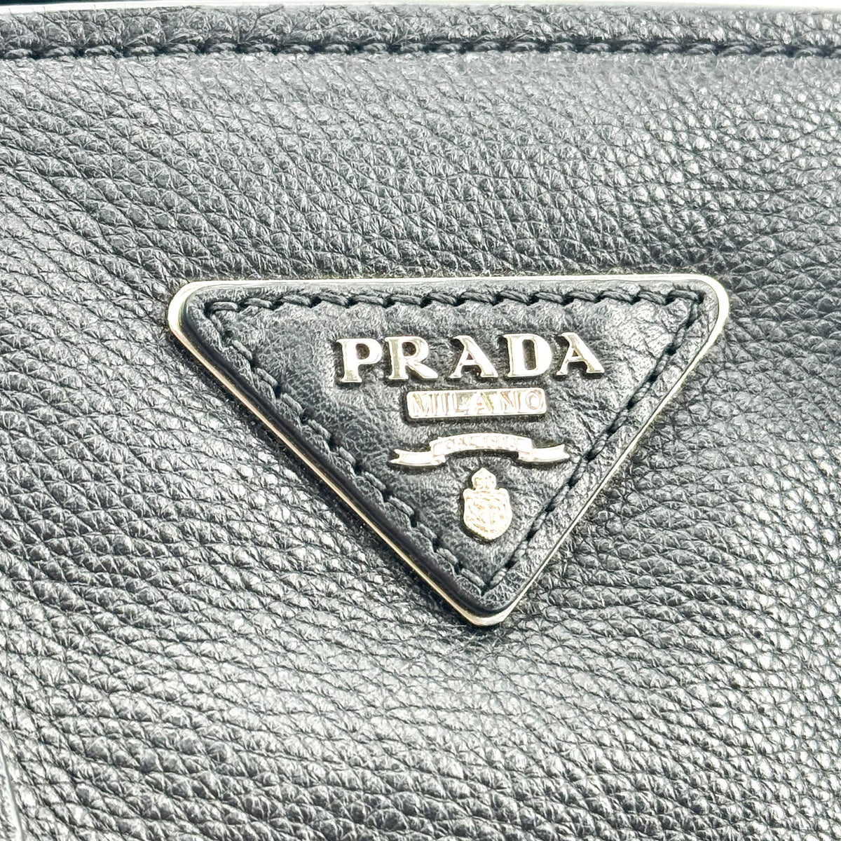 Prada Front Pocket Wing Convertible Vitello Phenix Black Leather Tote Bag Bag (Pre-Owned)