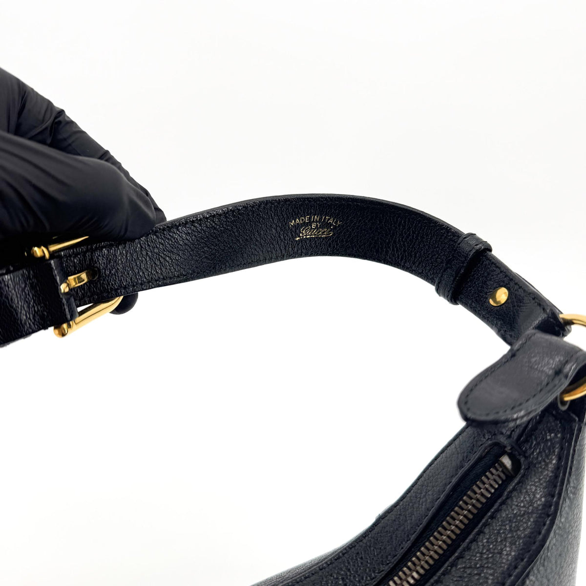 Gucci Aphrodite Leather Black Leather Shoulder Bag Bag (Pre-Owned)
