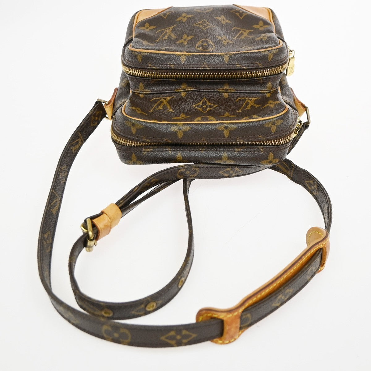 Louis Vuitton Amazone Monogram Canvas Brown Canvas Shoulder Bag Bag (Pre-Owned)