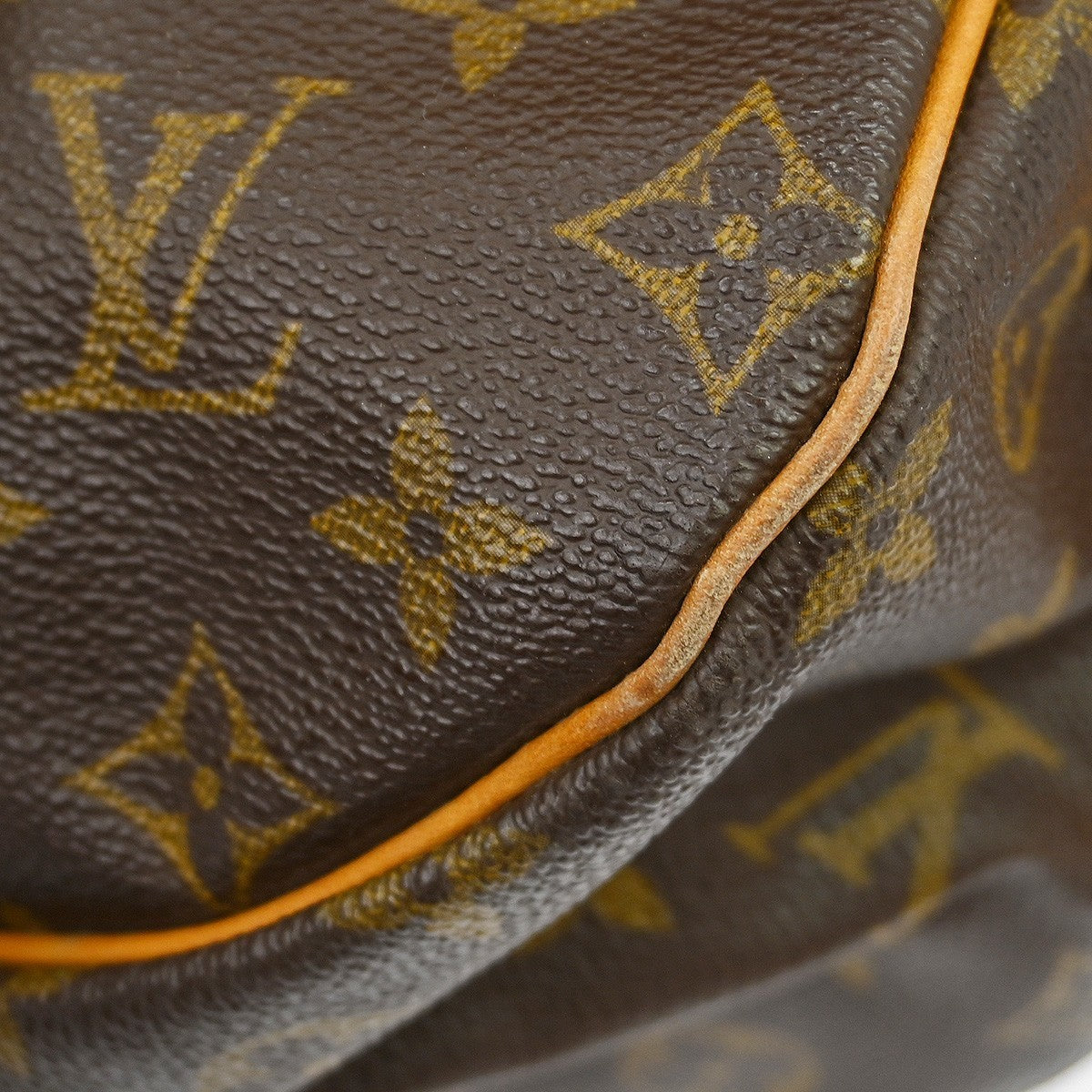 Louis Vuitton Saumur Monogram Brown Canvas Shoulder Bag Bag (Pre-Owned)