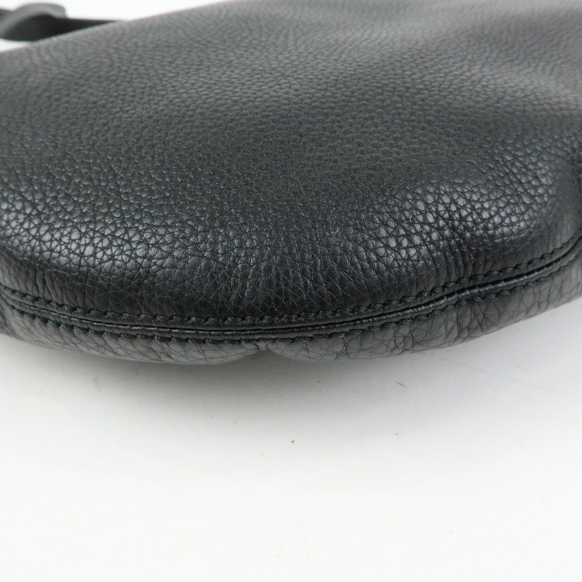 Gucci Soho Messenger Leather Black Leather Handbag (Pre-Owned)