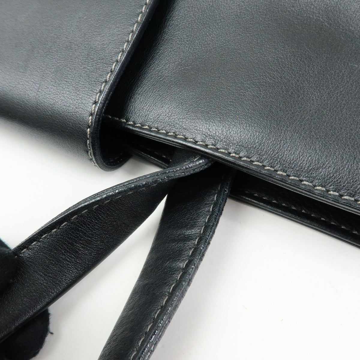Bvlgari Tote Leather Black Leather Tote Bag Bag (Pre-Owned)