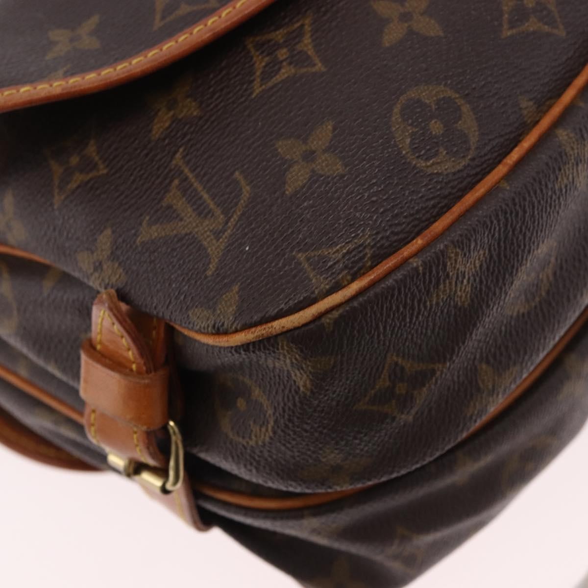 Louis Vuitton Saumur Monogram Canvas Brown Canvas Shoulder Bag Bag (Pre-Owned)