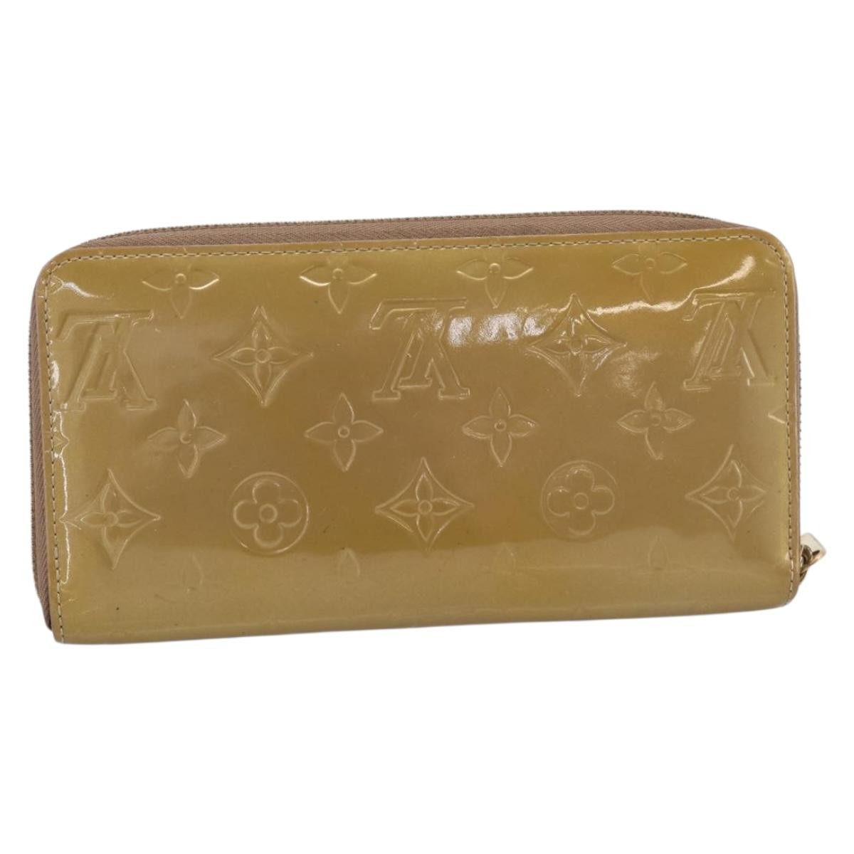 Louis Vuitton Zippy Monogram Vernis Beige Patent_Leather Wallets Accessory (Pre-Owned)
